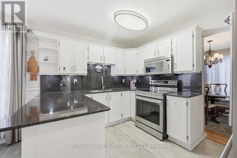 29075006/1066-taffy-lane/convent-glen-north/ottawa/ontario/K1C1Y5_8