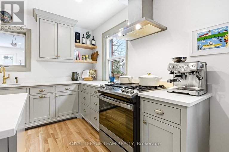 29576095/45-harmer-avenue-n/ottawa-west/ottawa/ontario/K1Y0T5_12