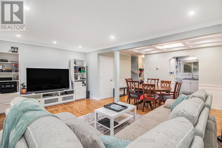 29156337/6181-brookside-lane/convent-glen-south/ottawa/ontario/K1C2K6_5