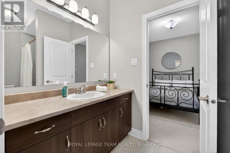 29368970/326-eucalyptus-circle/stittsville-north/ottawa/ontario/K2S1B9_36