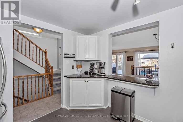 29307486/52-kenmare-place/cedargrovefraserdale/ottawa/ontario/K2J3L9_13