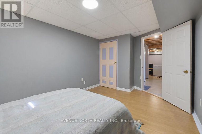 28782241/59-splinter-crescent/fairfield-heights/ottawa/ontario/K2B1B3_37
