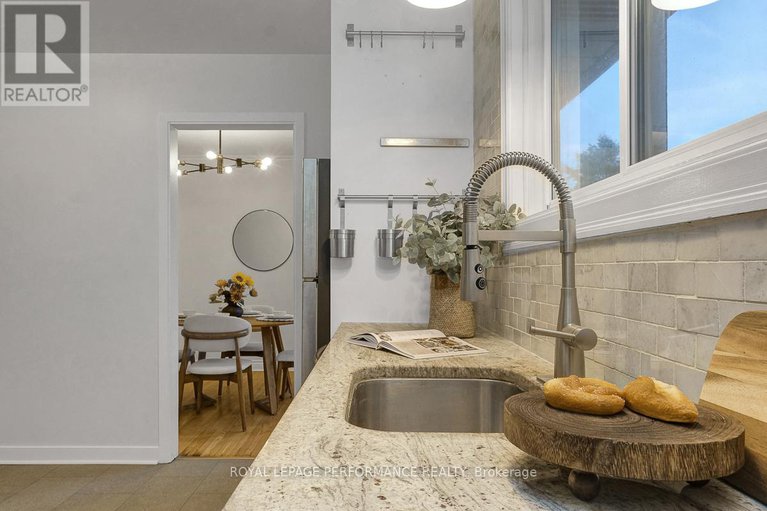 29066591/741-eastvale-drive/beacon-hill-north/ottawa/ontario/K1J6Z8_20