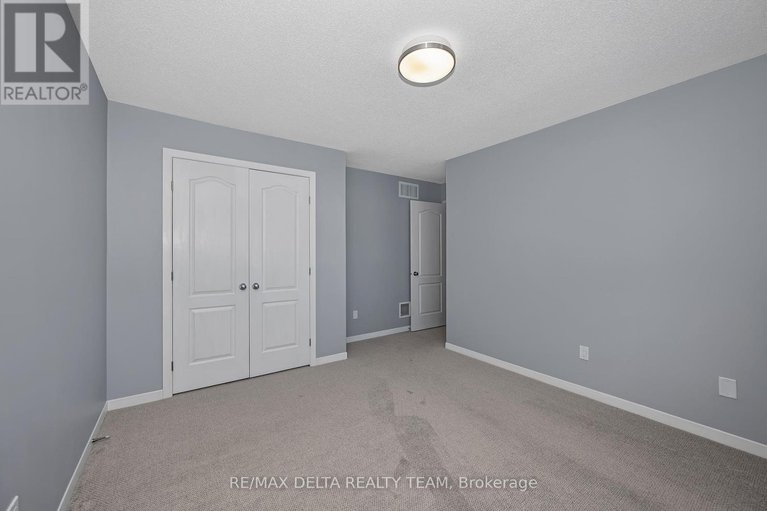 29413611/1889-montmere-avenue/notting-hillsummerside/ottawa/ontario/K4A0E7_30