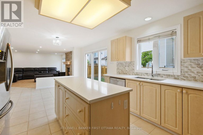28482188/107-columbia-avenue/hunt-club/ottawa/ontario/K1V1Z3_11