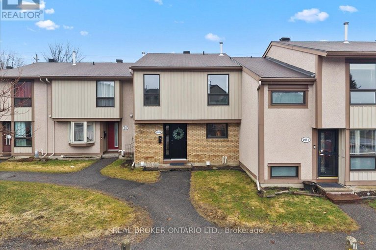 29616177/2049-stonehenge-crescent/pineview/ottawa/ontario/K1B4N7_2