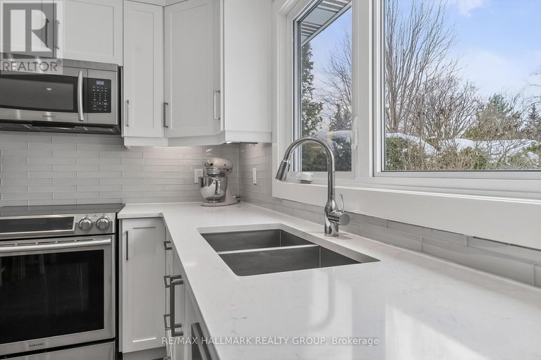 29455342/27-king-street/richmond/ottawa/ontario/K0A2Z0_20