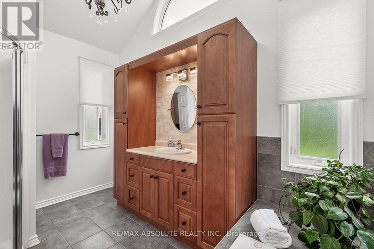 29681190/1801-rocklane-drive/kanata-north-west/ottawa/ontario/K2W1B5_29