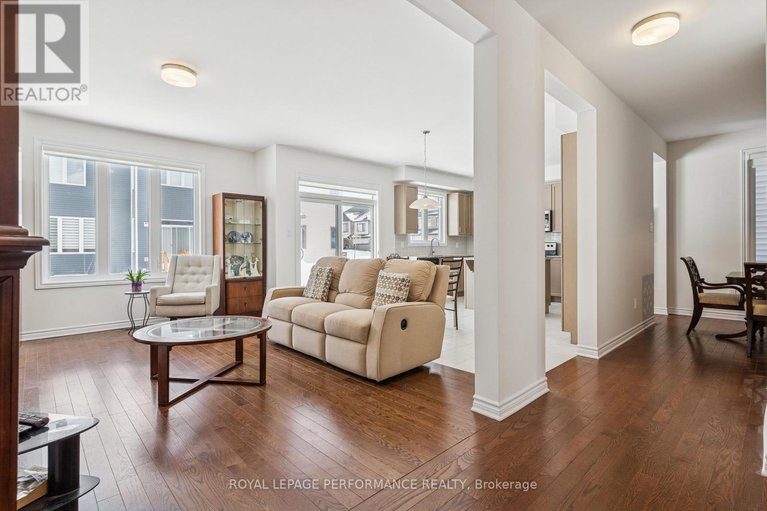 29354772/845-snap-hook-crescent/half-moon-bay/ottawa/ontario/K2J6V7_10