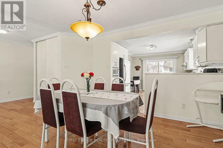 29580103/3395-descotes-circle/town-of-rockland/clarence-rockland/ontario/K4K1A8_6