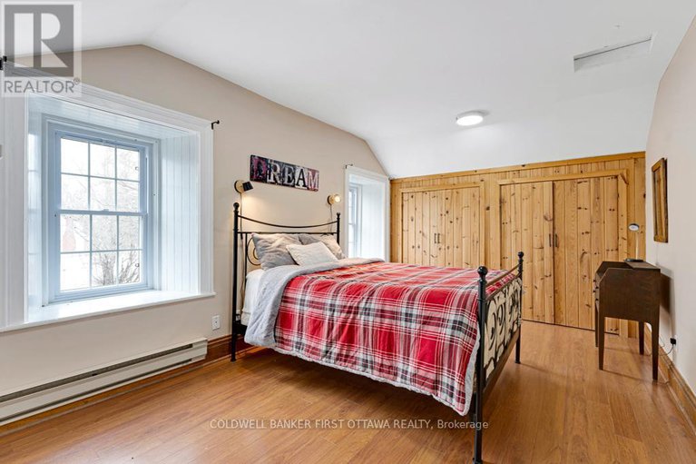 28148483/28-south-street/drummondnorth-elmsley-north-elmsley-twp/drummondnorth-elmsley/ontario/K7H2G1_30