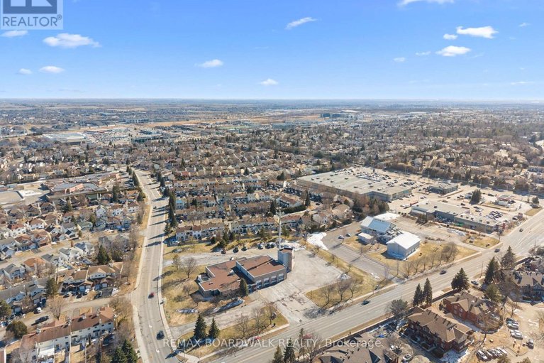 29576732/567-latour-crescent/fallingbrookgardenway-south/ottawa/ontario/K4A1P3_47