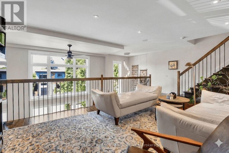 29515520/805-kingsmere-avenue/mckellar-heightsglabar-park/ottawa/ontario/K2A3J8_18