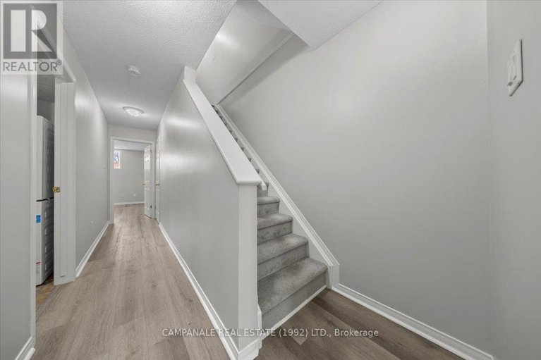 29341280/831-longfields-drive/longfields/ottawa/ontario/K2J5N2_11