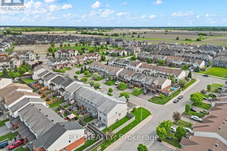 28494294/254-arrita-street/emerald-meadowstrailwest/ottawa/ontario/K2S0J3_37