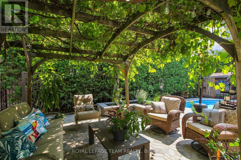28617352/7-albury-crescent/stittsville-central/ottawa/ontario/K2S1G7_41
