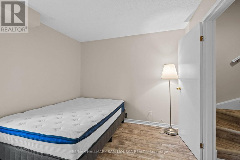 28638371/1178-blasdell-avenue/manor-park/ottawa/ontario/K1K4H5_24