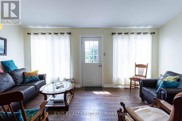 28874939/1467-wade-road/russell-twp/russell/ontario/K4R1E5_8