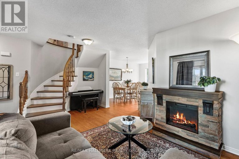 28799334/62-college-circle/castle-heights/ottawa/ontario/K1K4R8_8