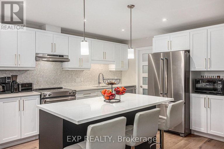 28752697/701-azure-street/russell-twp/russell/ontario/K4R0E5_12