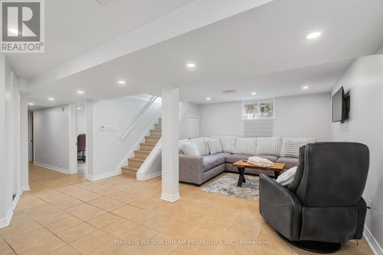 28155106/446-thessaly-circle/alta-vistafaircrest-heights/ottawa/ontario/K1H5W5_35