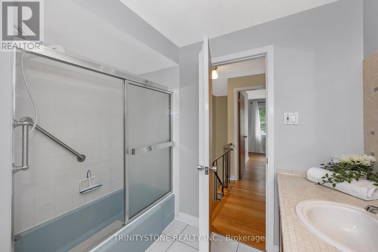 28500513/7-pulford-crescent/bayshore/ottawa/ontario/K2B6L6_39