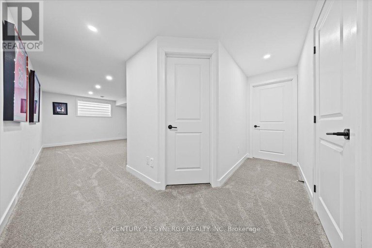 29055192/92-longworth-avenue/leitrim/ottawa/ontario/K1T0S7_15