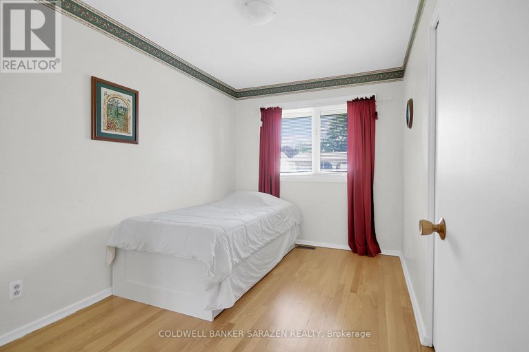 28626682/70-viewmount-drive/meadowlandscrestview/ottawa/ontario/K2G3C3_24