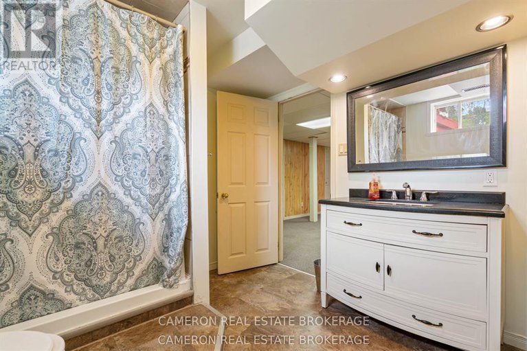 29154277/15474-manning-road/south-stormont-osnabruck-twp/south-stormont/ontario/K0C1M0_32