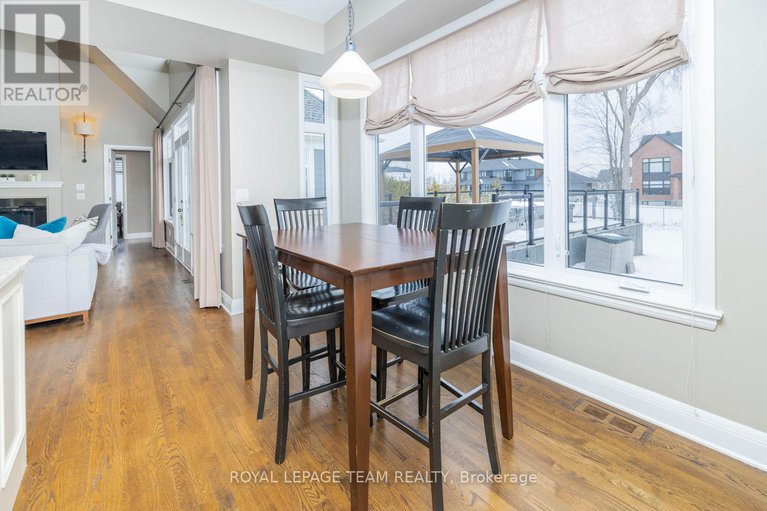 28933926/213-cabrelle-place-e/manotick-village-manotick-estates/ottawa/ontario/K4M0A9_15