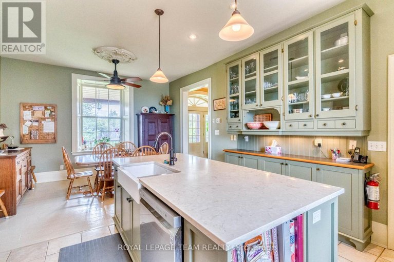 29661848/1202-ramsay-concession-8-road/mississippi-mills-ramsay-twp/mississippi-mills/ontario/K0A1A0_11