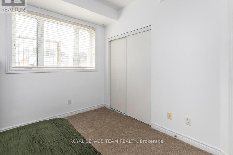 28018586/b-1113-stittsville-main-street/stittsville-north/ottawa/ontario/K2S0C8_17