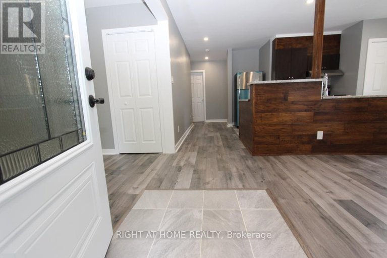 28622547/2216-prospect-avenue/alta-vista/ottawa/ontario/K1H7G3_4