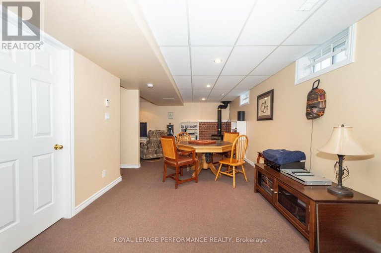 29253146/454-dalrymple-drive/town-of-rockland/clarence-rockland/ontario/K4K1G6_27