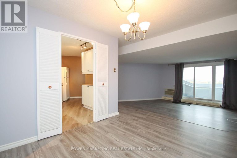 28098292/1604-1081-ambleside-drive/woodroffe/ottawa/ontario/K2B8C8_15