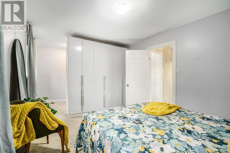 28954337/13-willowview-way/on-the-green/ottawa/ontario/K2J2P7_14
