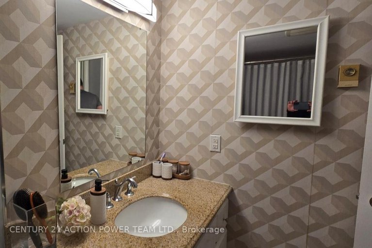 29632846/110-316-savard-avenue/vanier/ottawa/ontario/K1L7S2_18