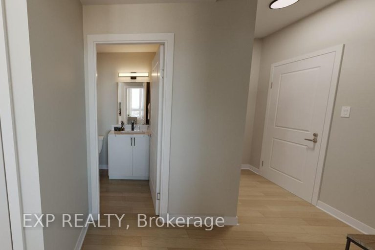 29669747/500-silhouette-private/cedargrovefraserdale/ottawa/ontario/K2J4S3_10