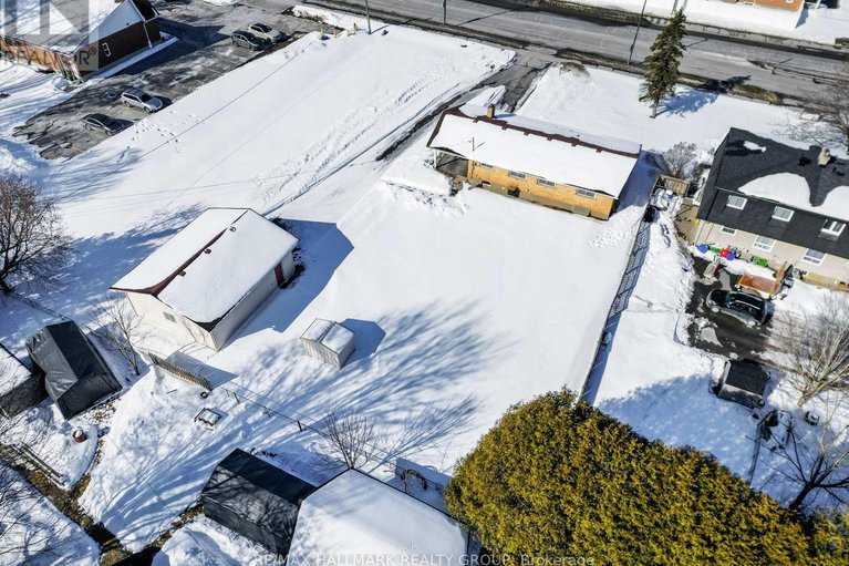 29398647/6228-perth-street/richmond/ottawa/ontario/K0A2Z0_33