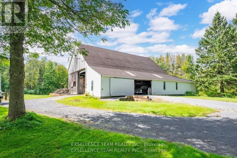 29628229/2940-county-20-road/north-glengarry-kenyon-twp/north-glengarry/ontario/K0C1T0_23