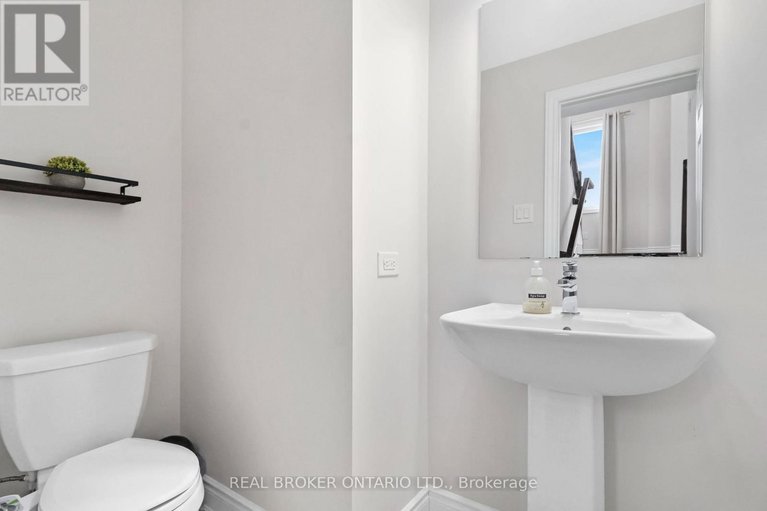 29417317/642-continental-avenue/emerald-meadowstrailwest/ottawa/ontario/K2S1B6_15