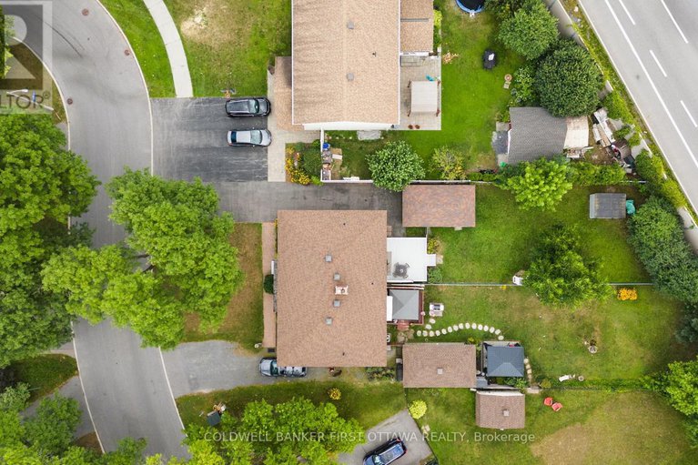 28793444/1788-ernest-avenue/mckellar-heights/ottawa/ontario/K2A1M1_45