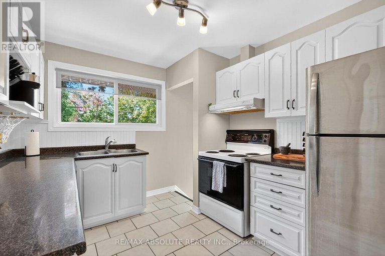 29104239/2186-tawney-road/hawthorne-meadows/ottawa/ontario/K1G1C5_13