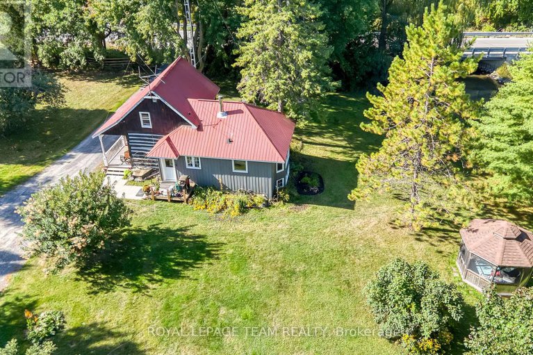 28847636/2828-con10-n/pakenham/mississippi-mills/ontario/K0A2X0_33