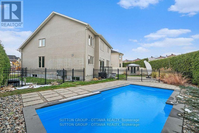 29214487/1969-plainhill-drive/notting-hillsummerside/ottawa/ontario/K4A0G1_30