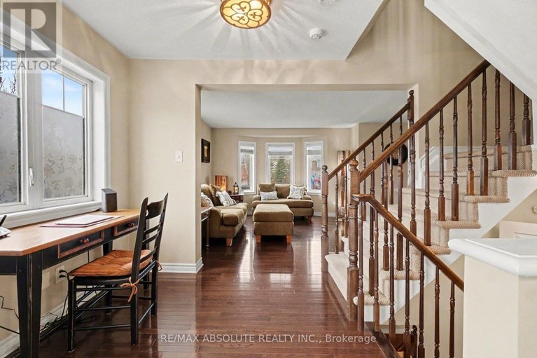 29631799/400-santa-anna-lane/stittsville-north/ottawa/ontario/K2S0M1_15