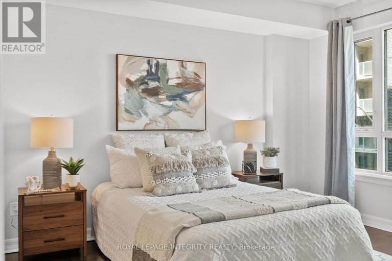 29160296/309-200-besserer-street-n/sandy-hill/ottawa/ontario/K1N0A7_21