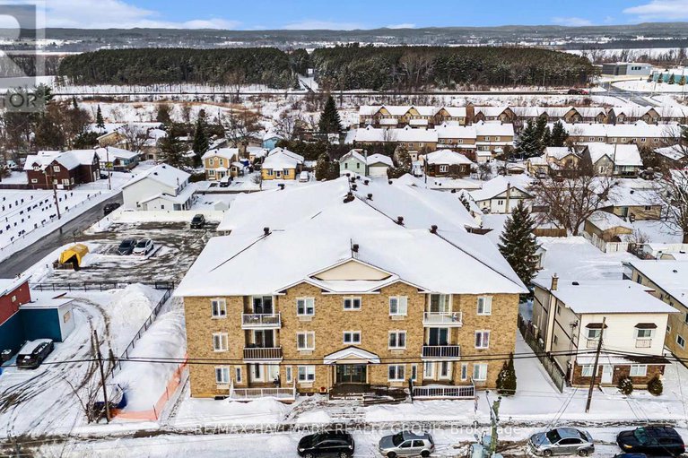 29229711/208-1026-laurier-street/town-of-rockland/clarence-rockland/ontario/K4K1V6_23