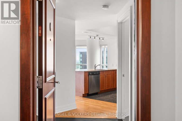 29601986/2603-234-rideau-street/sandy-hill/ottawa/ontario/K1N5X8_6