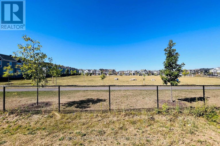 28795491/324-canadensis-lane/half-moon-bay/ottawa/ontario/K2J6X8_40